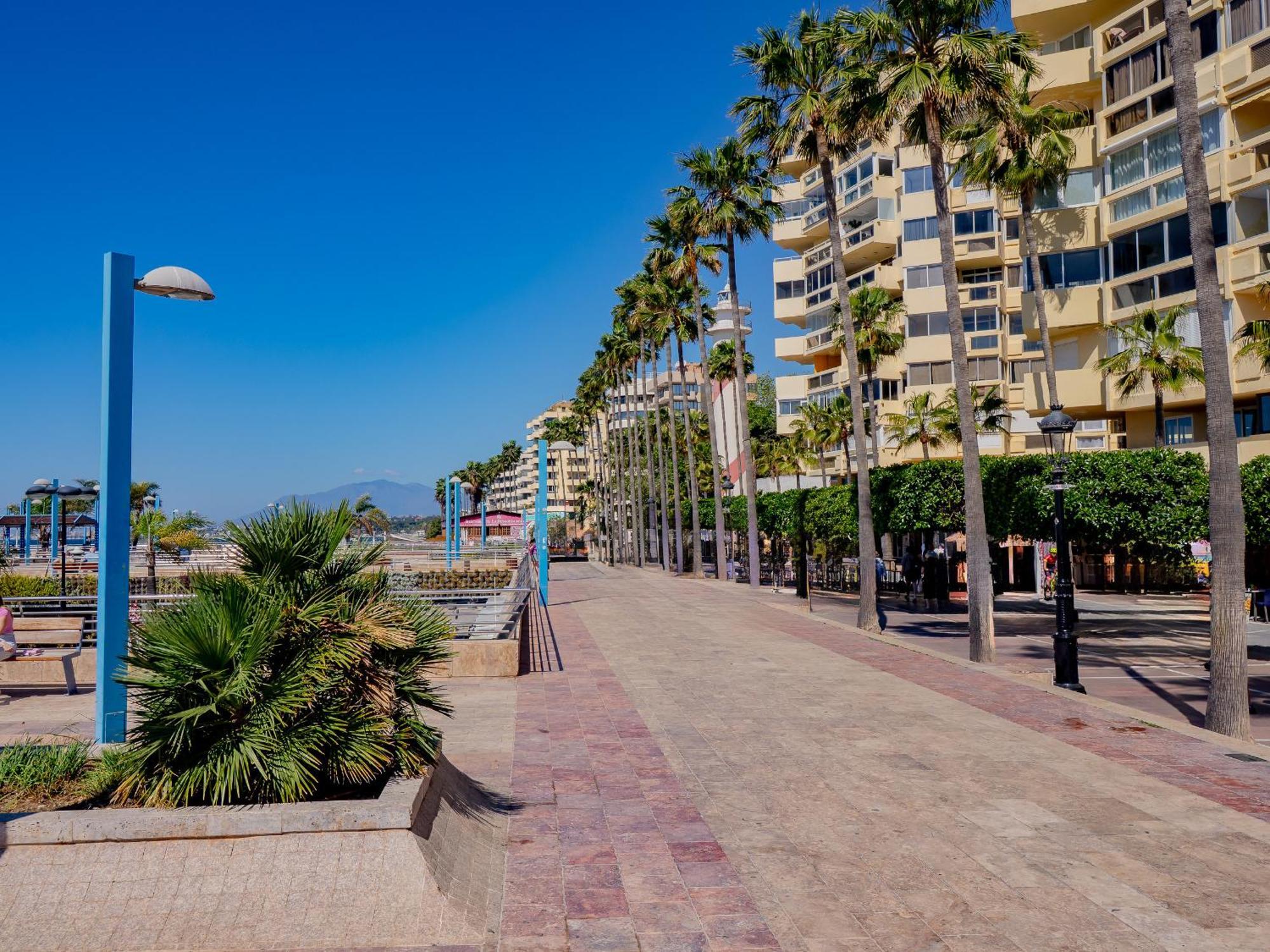 Appartement Cubo's Marino Optional Parking Marbella